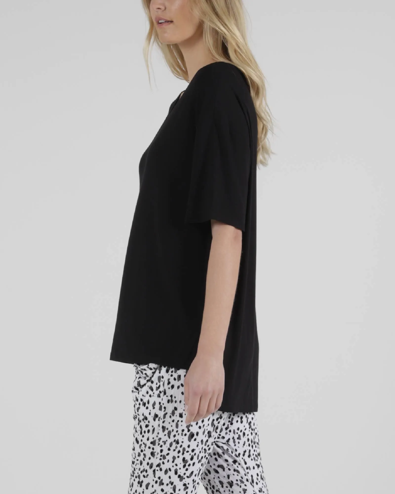 Boyfriend Tee - Black